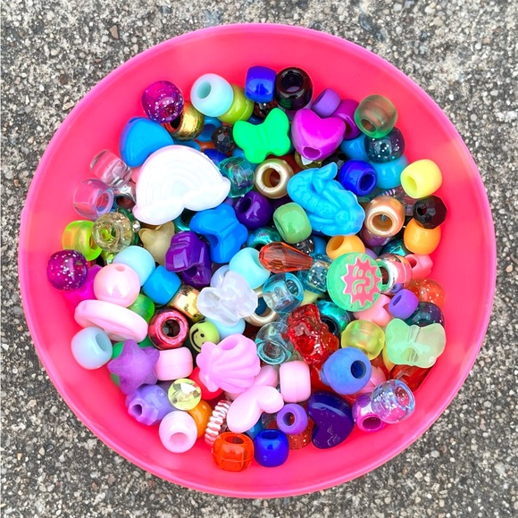 Scoops of Bead Confetti - 200 Beads, 2 Ounce Scoops, DIY Crafts, Bag of Beads - Picture 2 of 4